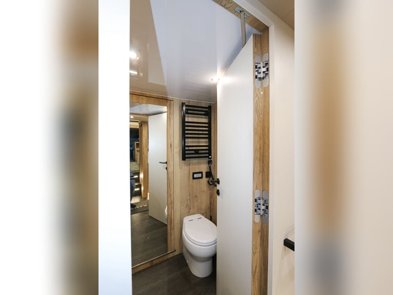 A vendre : Camion Volvo 5 chevaux 560 CV Full options