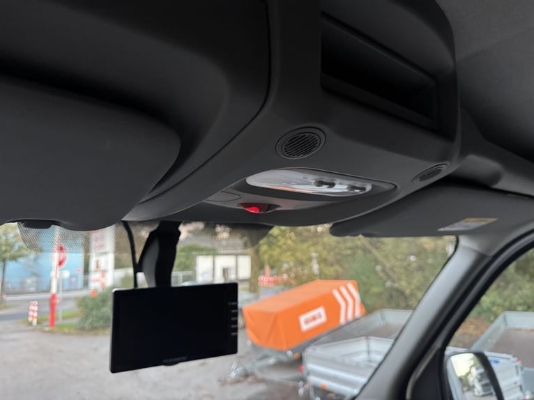 Camion pour chevaux Paragan sur Renault Master 3 XL