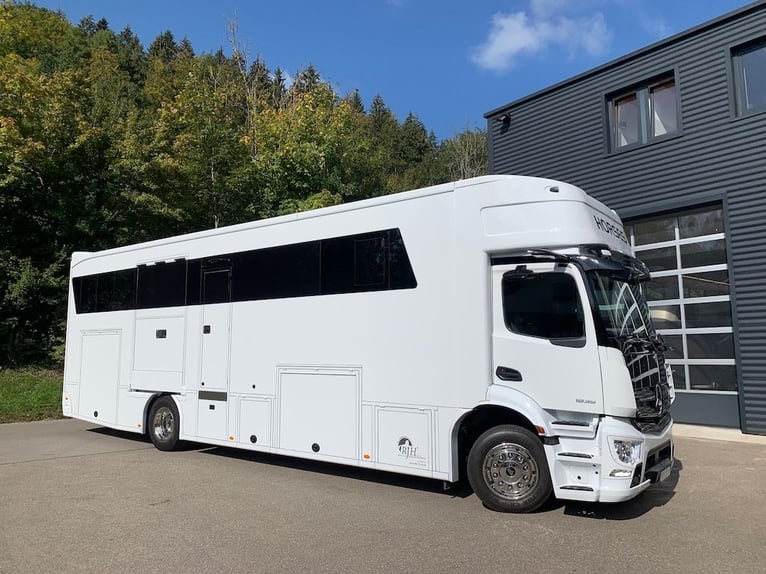 Mercedes-Benz Actros 1835 RJH Pferdetransporter Pop-Out 350 PS 5 Pferde Dusche Wohnung WC LKW