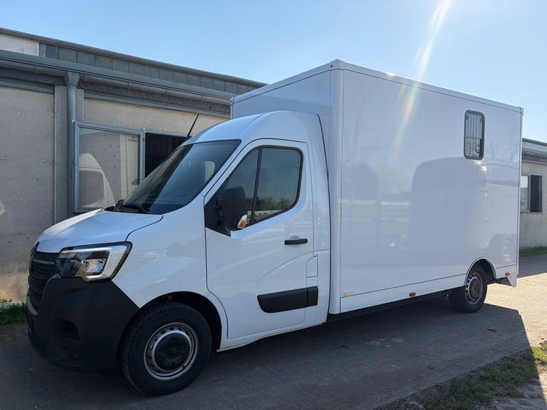 Nouveau transporteur pour deux chevaux