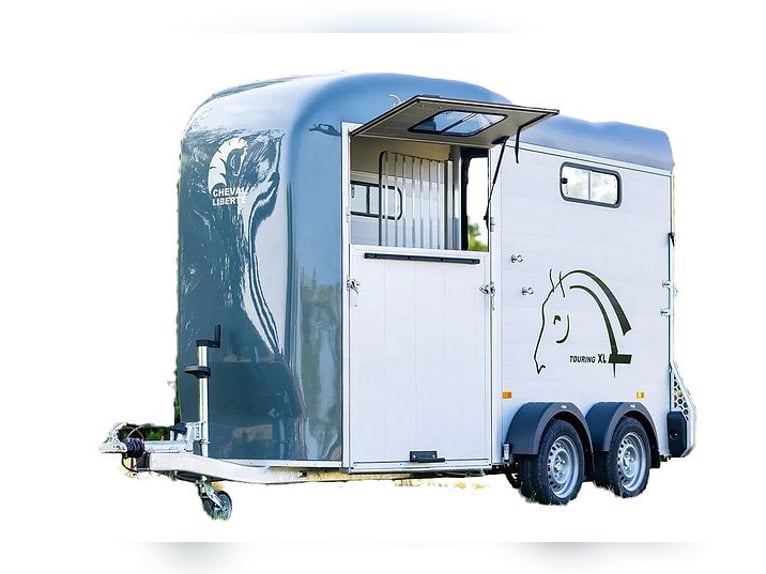 Remorque Cheval Liberté Touring Country XL avec rampe avant et sellerie