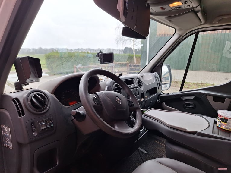 Renault Master Theault paardenwagen hengsten uitvoering