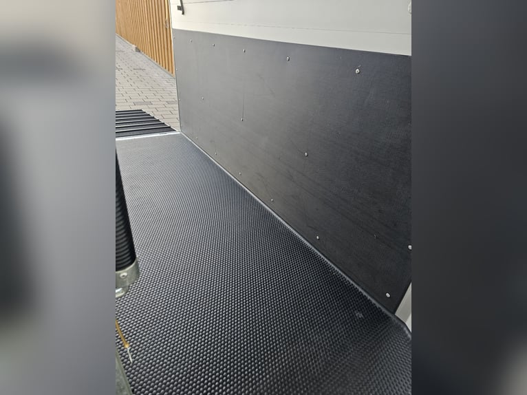 Humbaur Equitos Alu Plus 2 000 kg – état quasi neuf