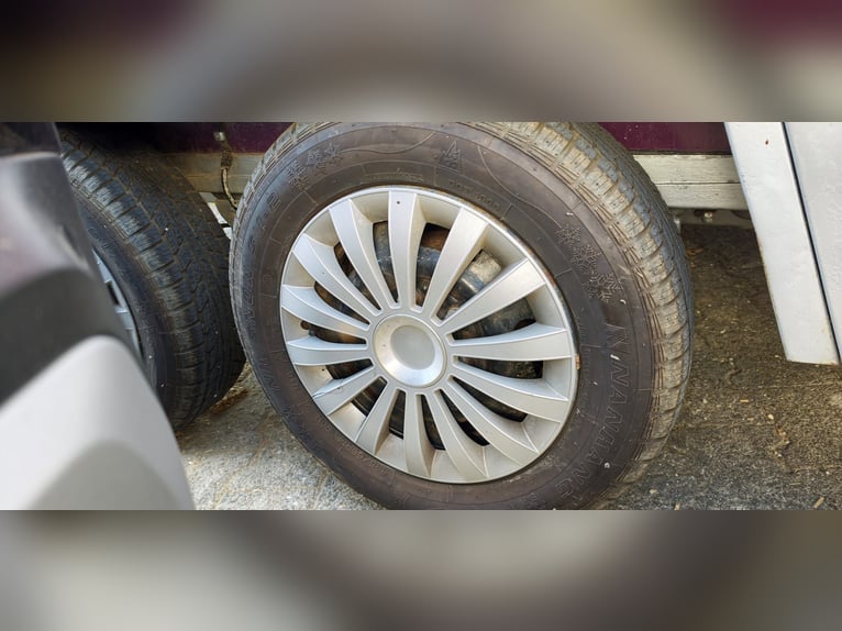 Remorque double Westfalia parfaitement entretenue – entièrement révisée et contrôle technique récent