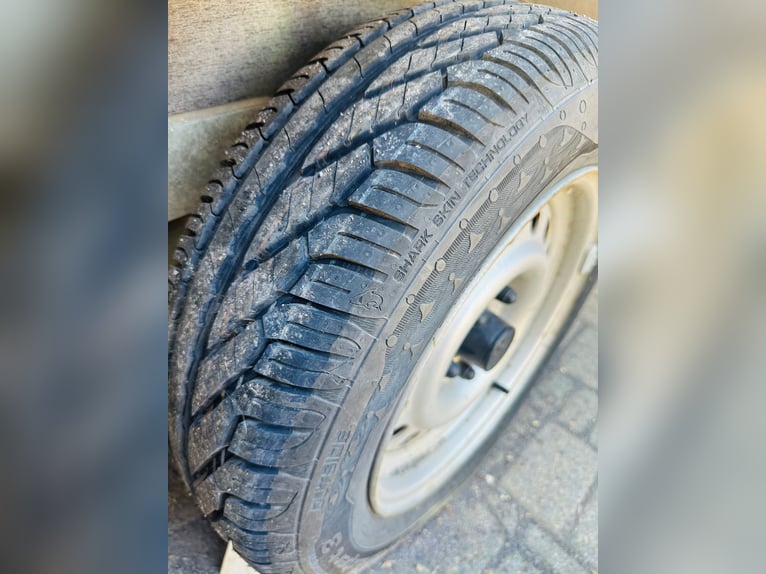 Remorque pour chevaux Böckmann conçue pour le transport de deux chevaux