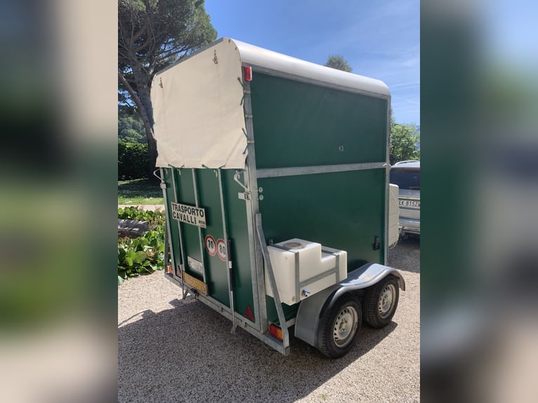 Remorque pour 2 chevaux Porelli