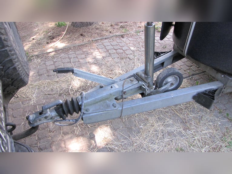 Remorque pour chevaux, plancher presque neuf