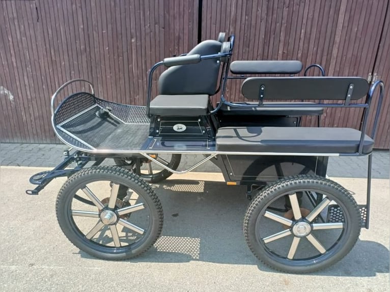 Carrosse de marathon disponible – Vprege Repnik