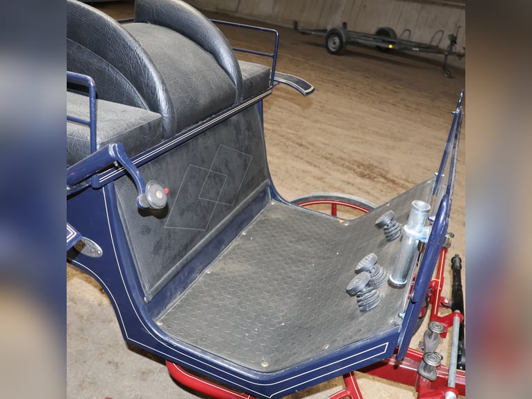 Kühnle Spider, carrosse de dressage, attelage simple ou double, freins à disque