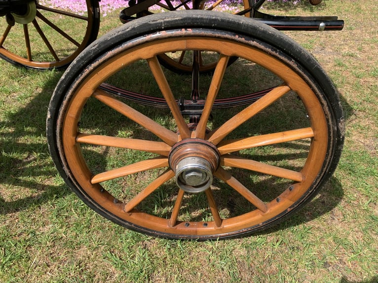 Carrosse Kühnle, modèle Linzer Wagen, destiné à la chasse