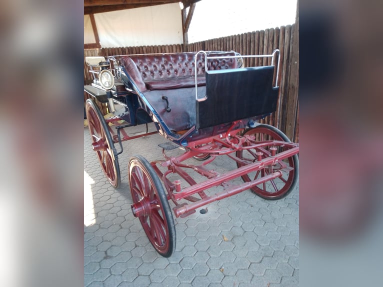 Wagonette historique des années 1920 – Bleu foncé / Rouge – Prêt à l'emploi immédiatement – Entretie