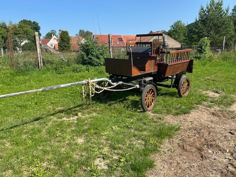 Wagonette 
