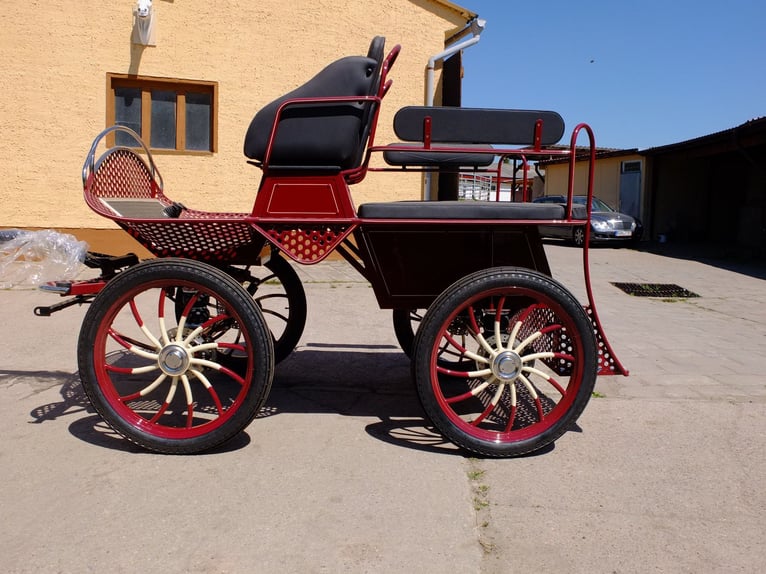 Nouveau véhicule d'école d'attelage