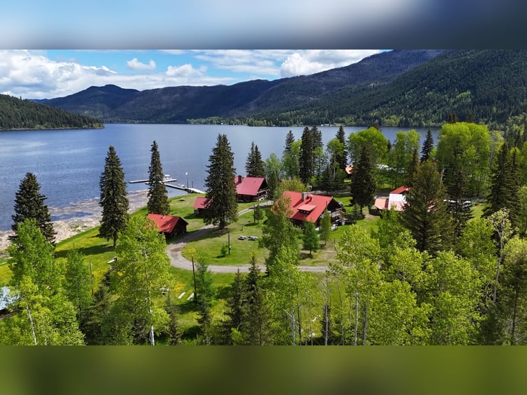 10 hectáreas de oasis de vida y propiedad resort en una ubicación soñada. Canadá - Columbia Británic