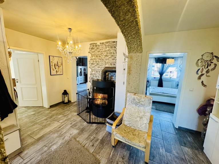 Einfamilienhaus mit Pferde- bzw. Tierhaltung und weiteren Nutzungsmöglichkeiten