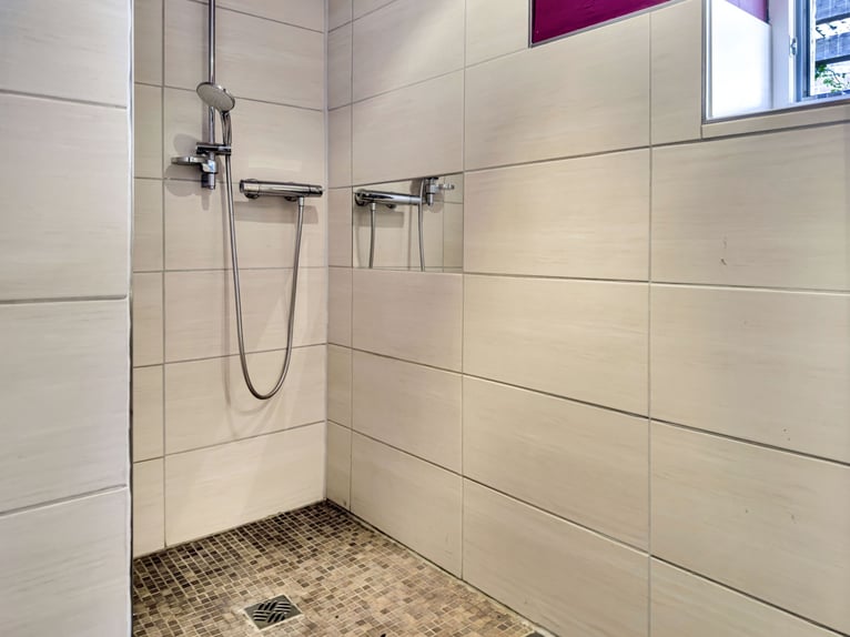 Encantadora casa con instalaciones para caballos y amplio terreno en Bad Arolsen-Helsen