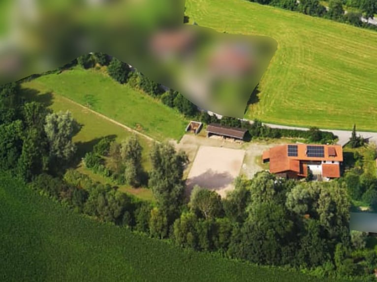 Encantadora casa de campo con área para caballos desarrollada en Zeilarn (al este de Múnich), sin co