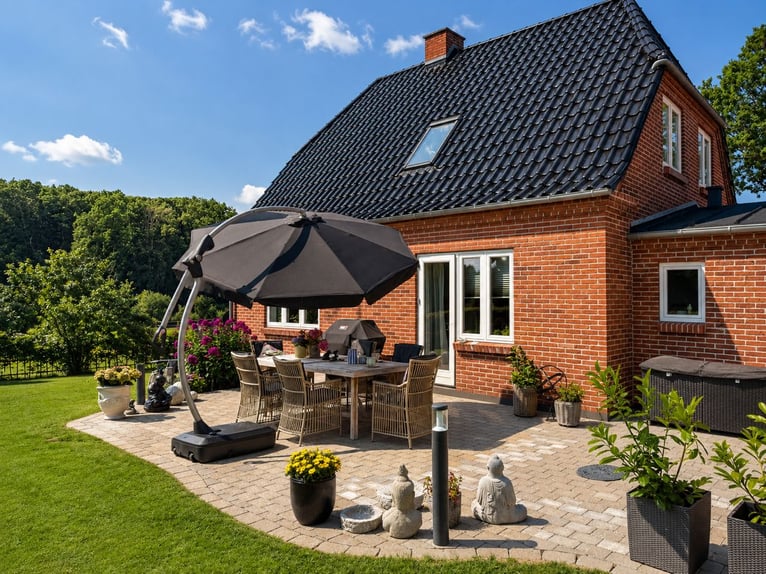 Encantadora casa de campo con instalaciones ecuestres de alta calidad en Sønderjylland, en una ubica