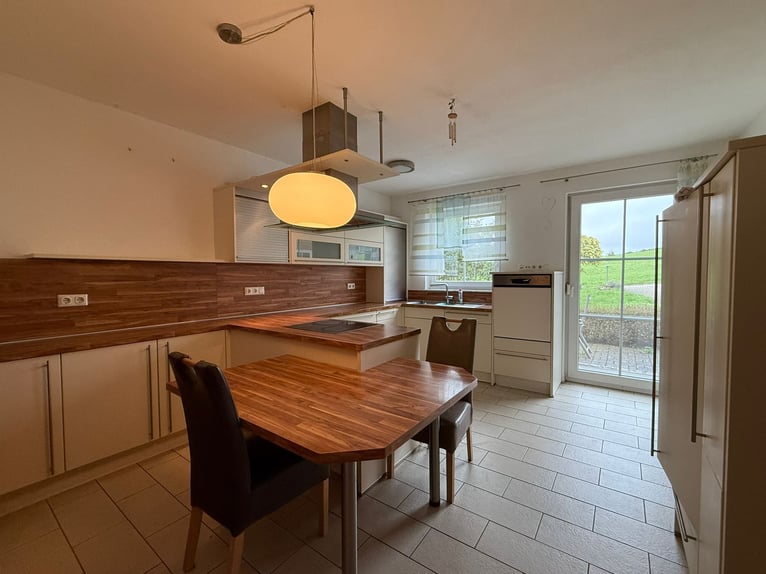 Encantadora finca rural con vivienda y establos en Baviera Inferior