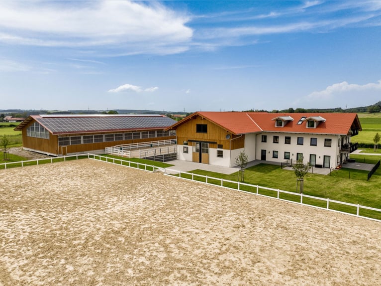 Excepcional instalación de equitación de nueva construcción cerca de Kempten en Allgäu