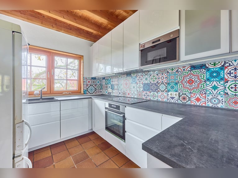 Finca ecuestre en ubicación aislada en el distrito de Main-Kinzig en venta, con una gran casa de cam