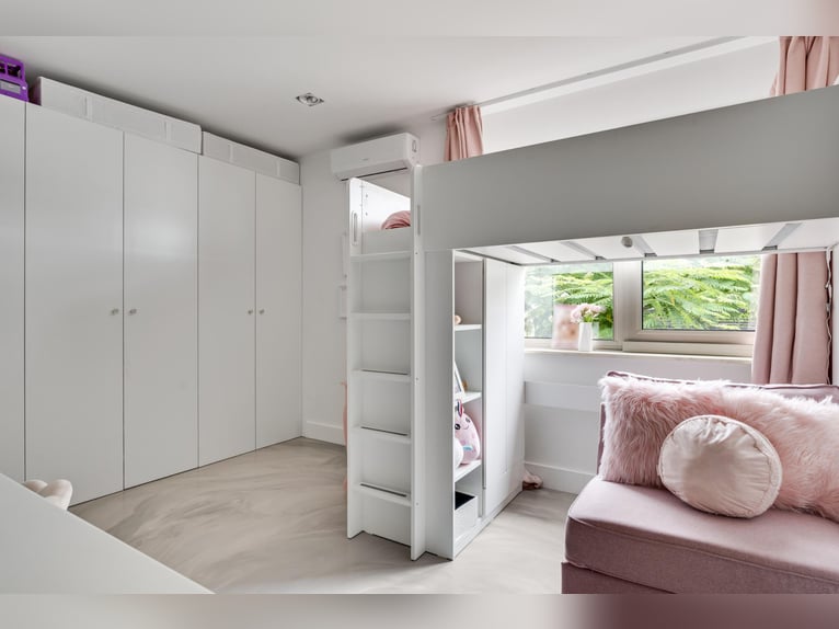 Villa exclusiva con casa de huéspedes y instalaciones ecuestres cerca del Parque Nacional De Meinweg