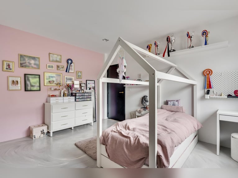 Villa exclusiva con casa de huéspedes y instalaciones ecuestres cerca del Parque Nacional De Meinweg