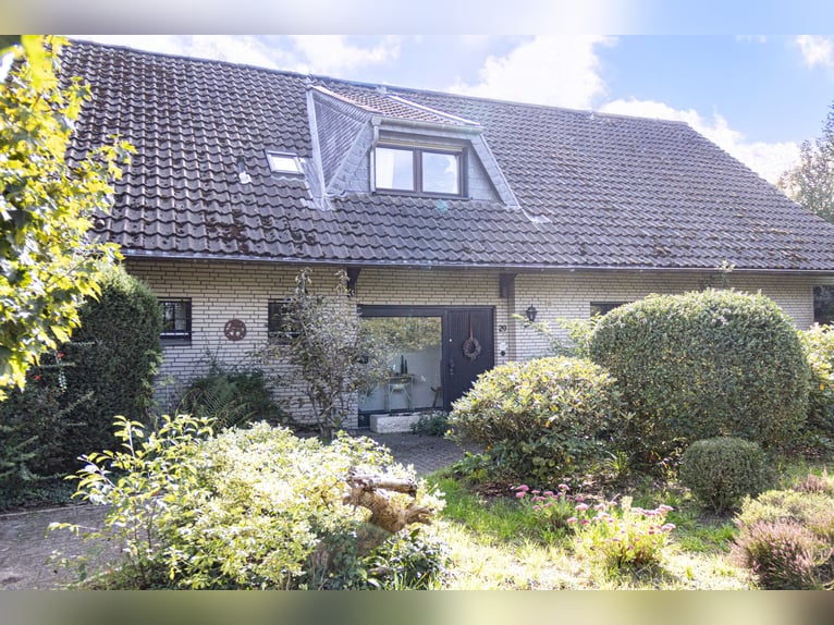 Vivienda con establo para caballos y praderas en Hamminkeln-Brünen