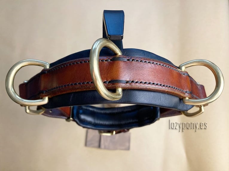 Elegante muserola serreta de cuero Lazypony,  leather noseband with rings Lazypony