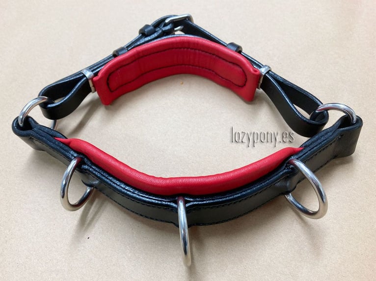 Elegante muserola serreta de cuero Lazypony,  leather noseband with rings Lazypony