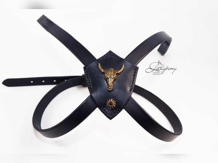 X frontalera de cuero Gothic Lazypony, X browband Gothic, medieval horse browband, cross browband