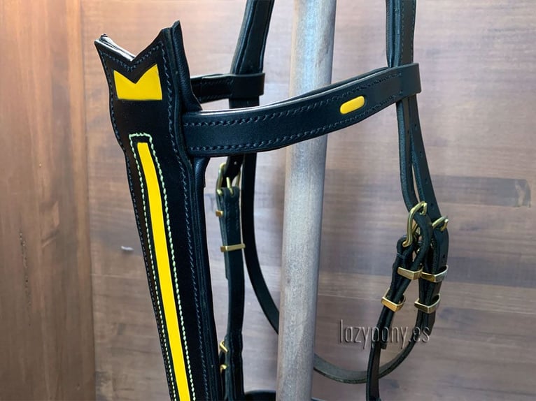 Handcrafted horse bridle Knight Lazypony, cabezada barroca, cabezada de cuero, baroque headstall