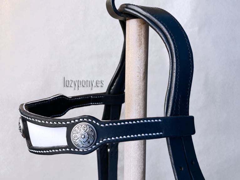 Medieval fancy horse bridle Lazypony, cabezada de cuero, cabezada barroca, leather horse bridle