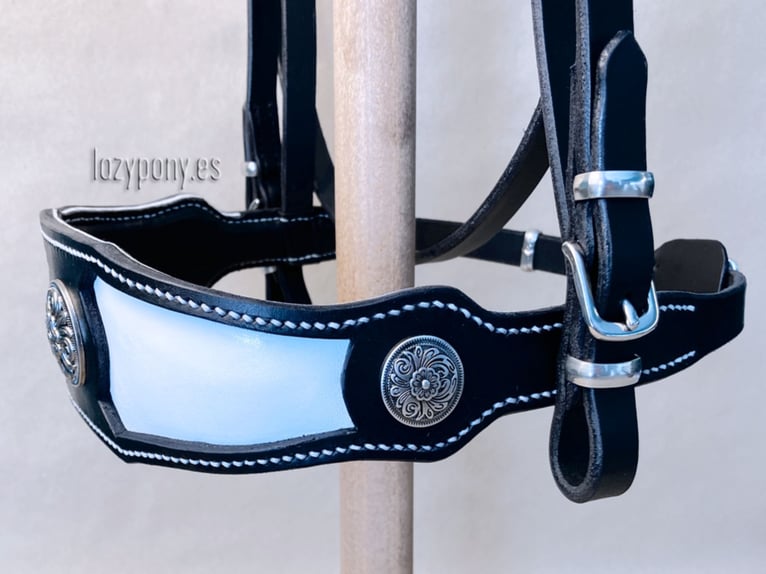 Medieval fancy horse bridle Lazypony, cabezada de cuero, cabezada barroca, leather horse bridle