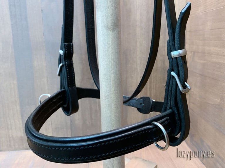 Cabezada artesanal Working Equitation Lazypony, handcrafted bridle Working Equitation Lazypony