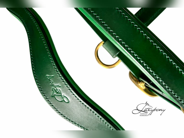 Anatomic leather horse halter Lazypony with two buckles, Cabezada cuadra anatómica Lazypony