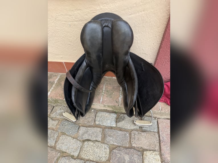 Silla de montar mixta LEXHIS como nueva