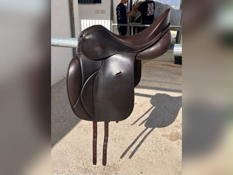 Sattel Profi Dressage Saddle –  Nearly New