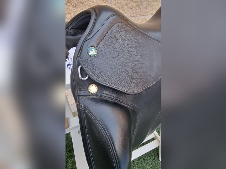 Silla Prestige Paion K Dressage 17,5 pulgadas