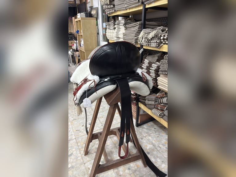 Silla vaquera Cojo Rosa nueva sin estrenar