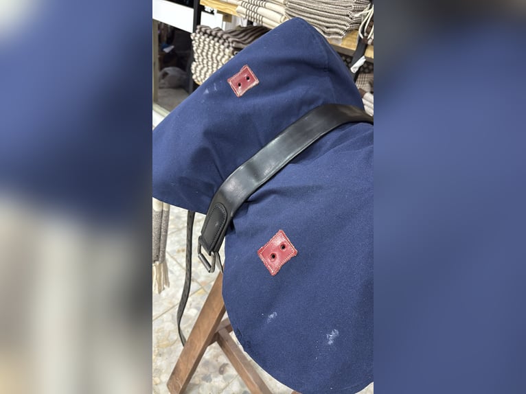 Silla vaquera Cojo Rosa nueva sin estrenar
