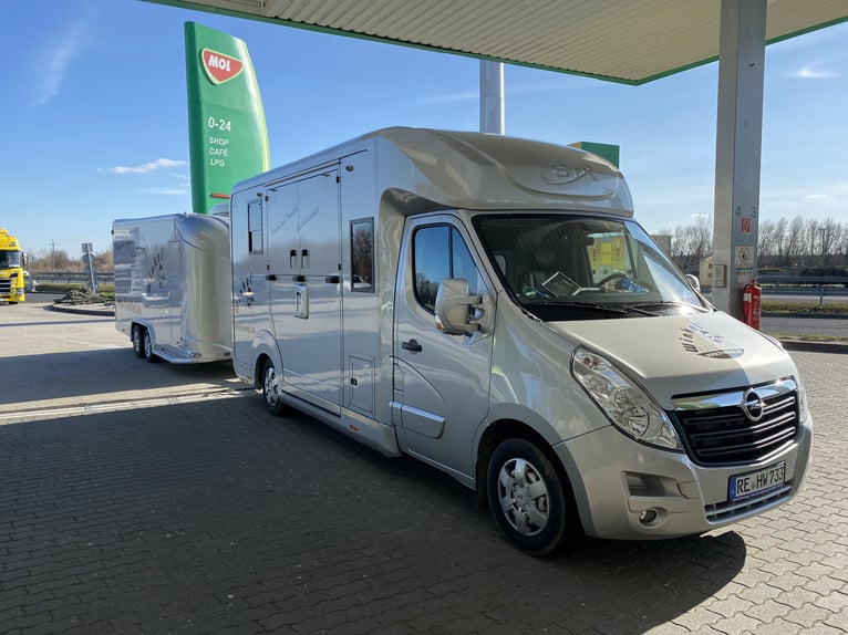 Pferdetransport Taxi Deutschland Österreich Ungarn Holland
