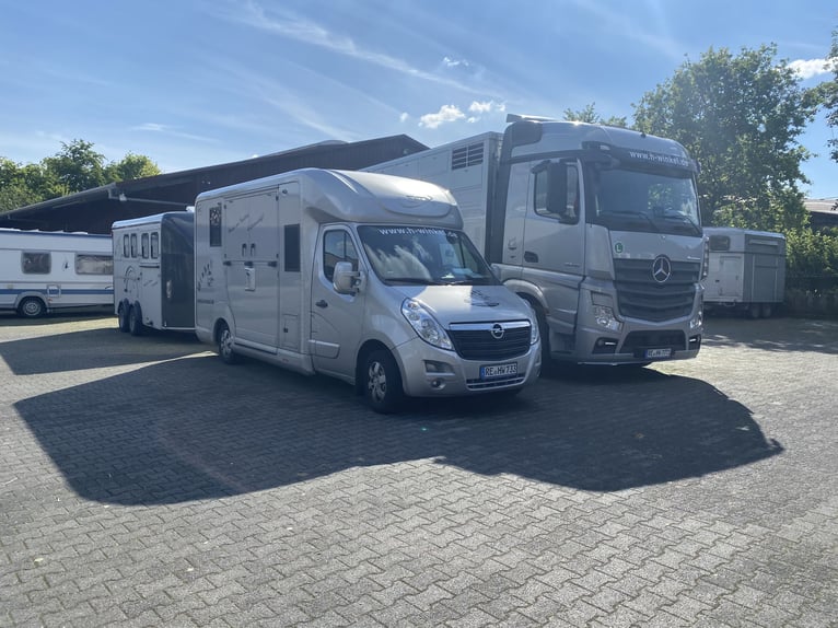 Pferdetransport Taxi Deutschland Österreich Ungarn Holland
