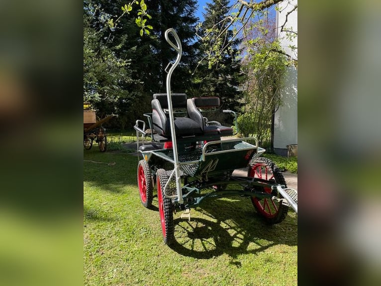 Carro de entrenamiento y trabajo ligero: confiable, seguro y listo para nuevas tareas