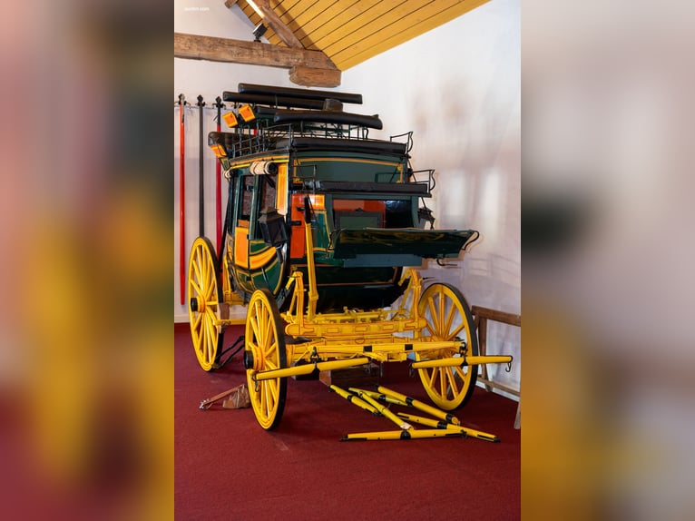 Hotel Coach
