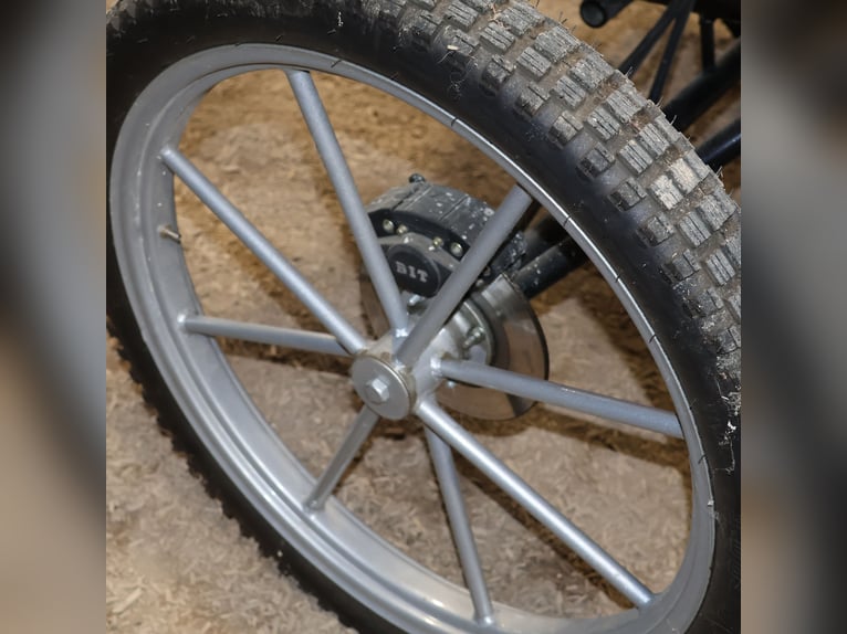 Kühnle Spider Leicht Einspänner Gummibereift Scheibenbremsen