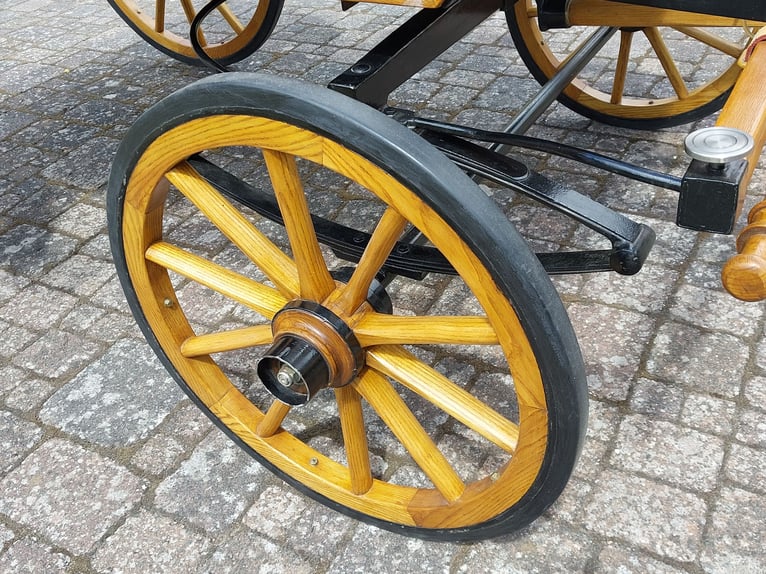 Carro de ponis, carruaje de caza húngaro, pieza de colección