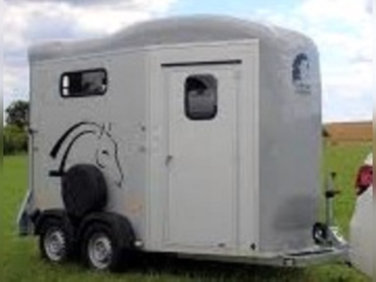 CL Touring Country: Salida frontal, equipamiento completo