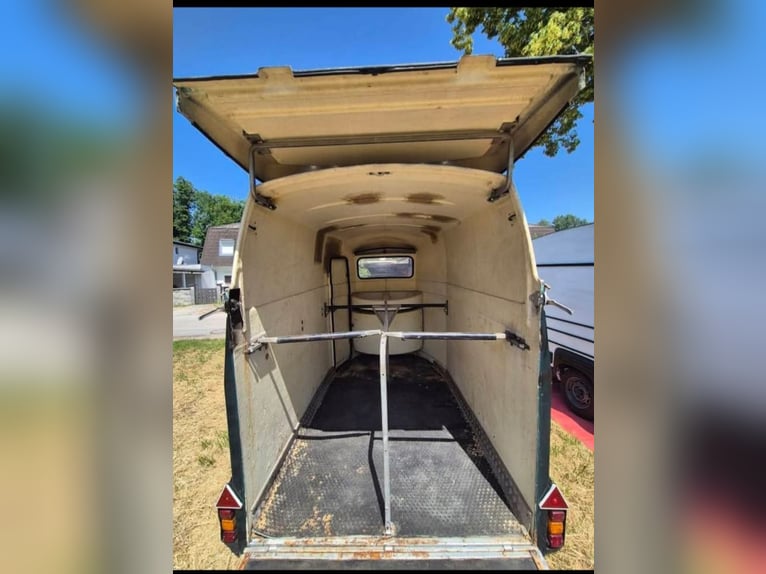 Remolque para caballos Westfalia 120 882