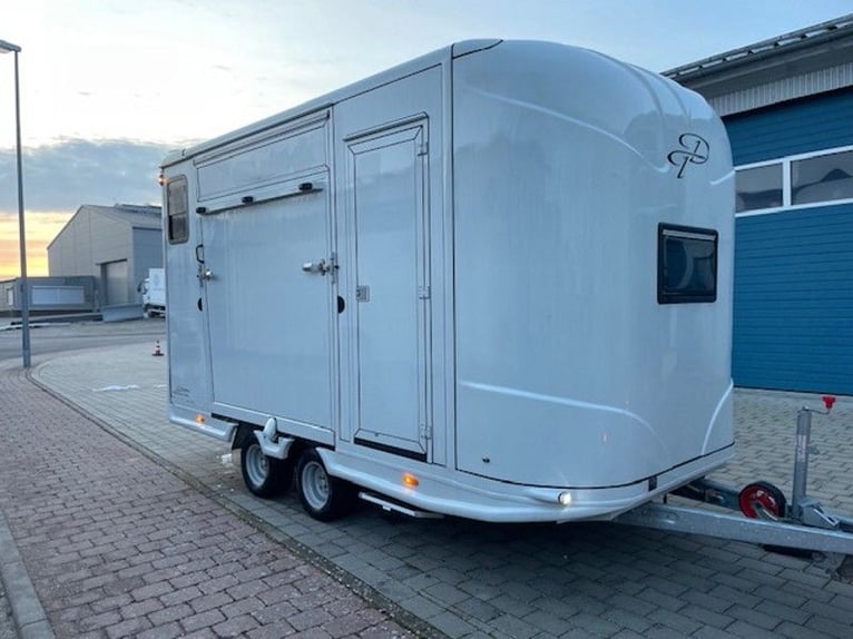 Transportín para caballos, remolque para caballos DT Trailer, semental con vivienda, remolque para c
